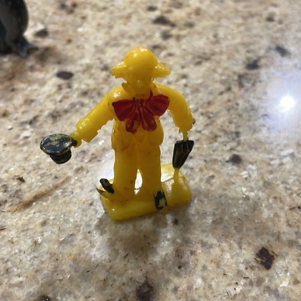 Vintage Rare Circus lot plastic made in hong kong horse seal strong man clown